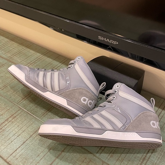 Adidas - Picture 10 of 14